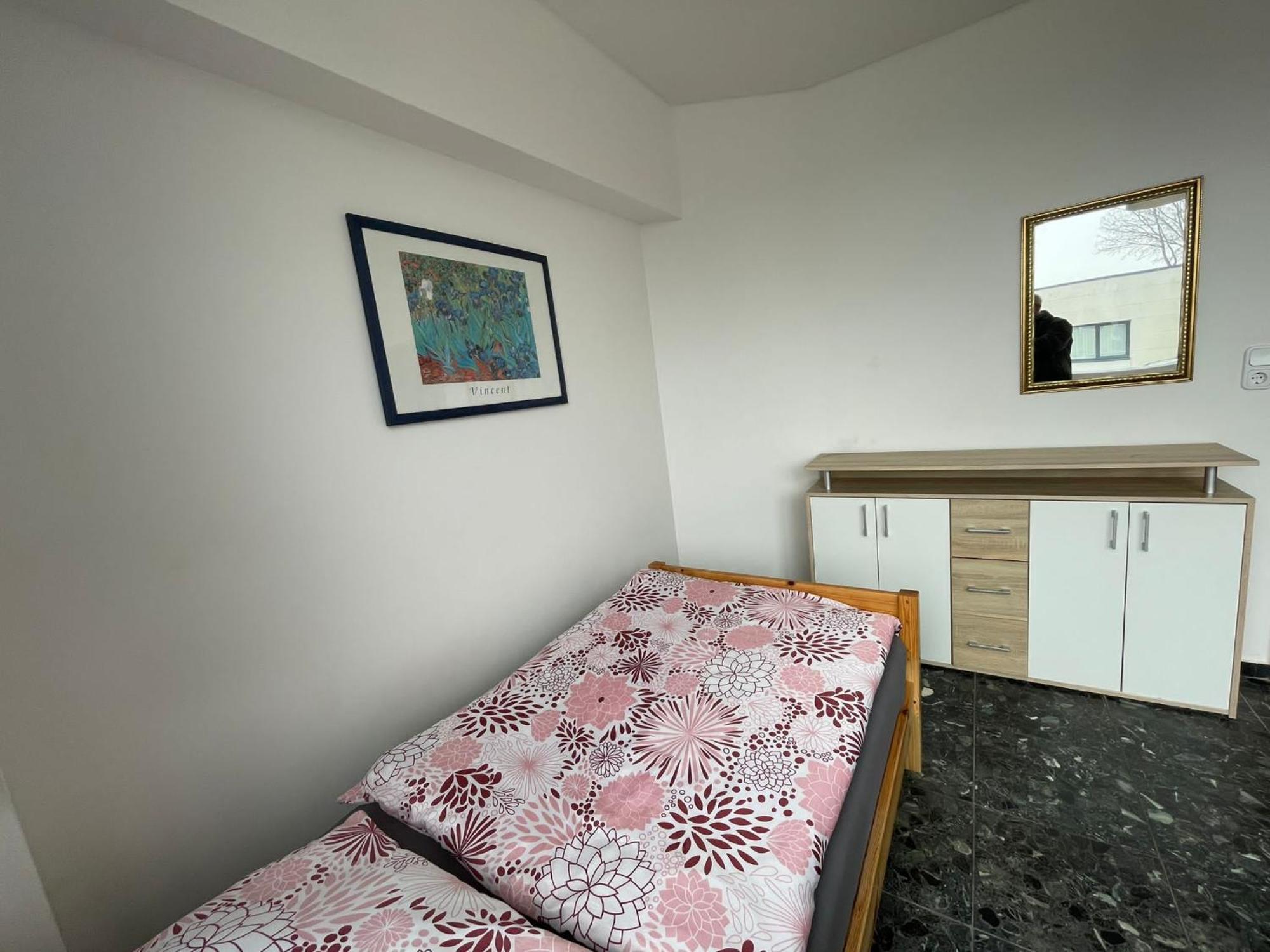 Zimmer Vermietung Hannover พัทเทนเซน ภายนอก รูปภาพ
