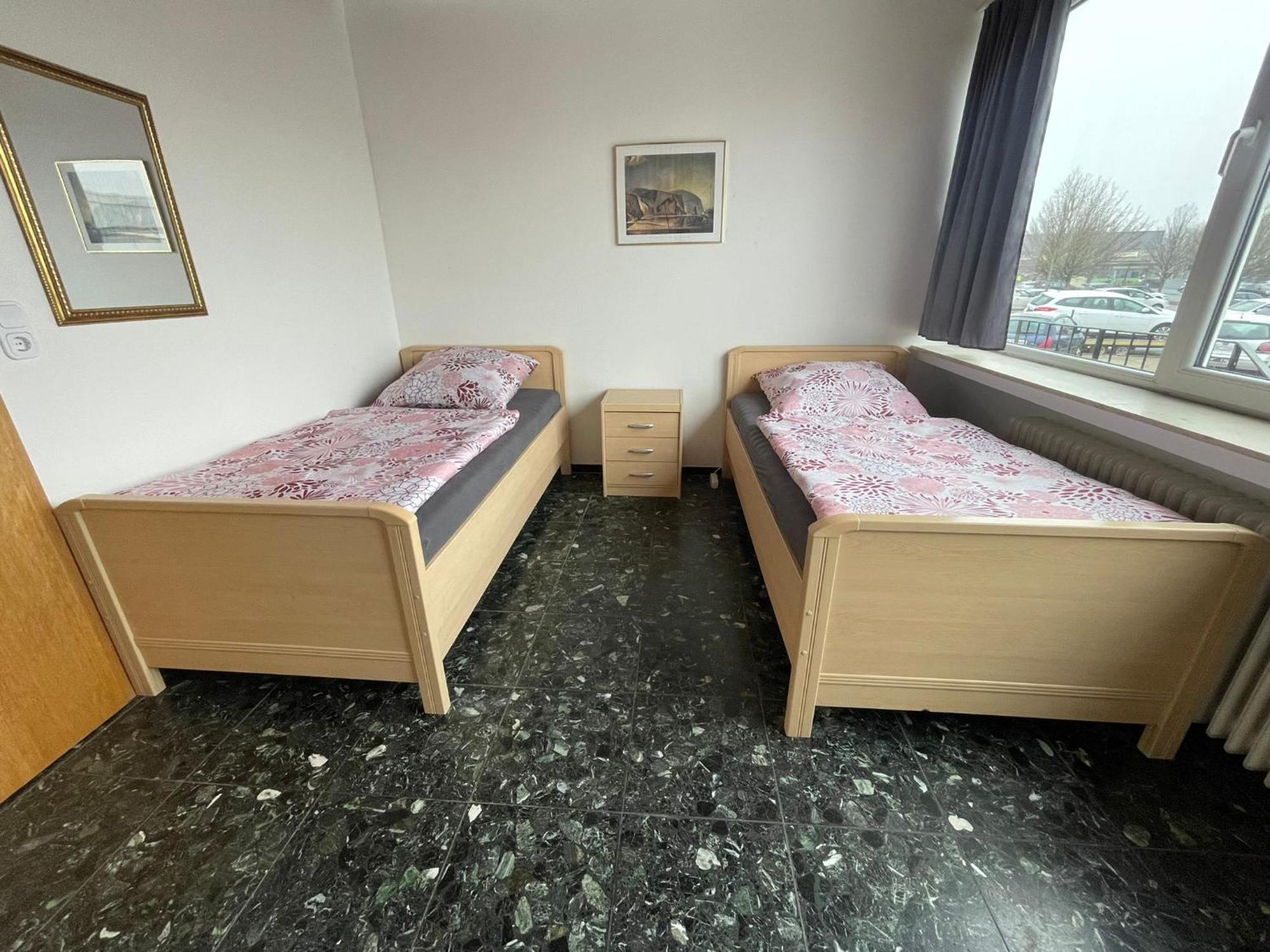 Zimmer Vermietung Hannover พัทเทนเซน ภายนอก รูปภาพ